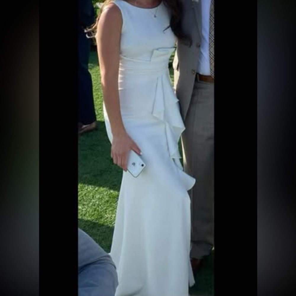 Betsy & Adam White Sleeveless evening dress